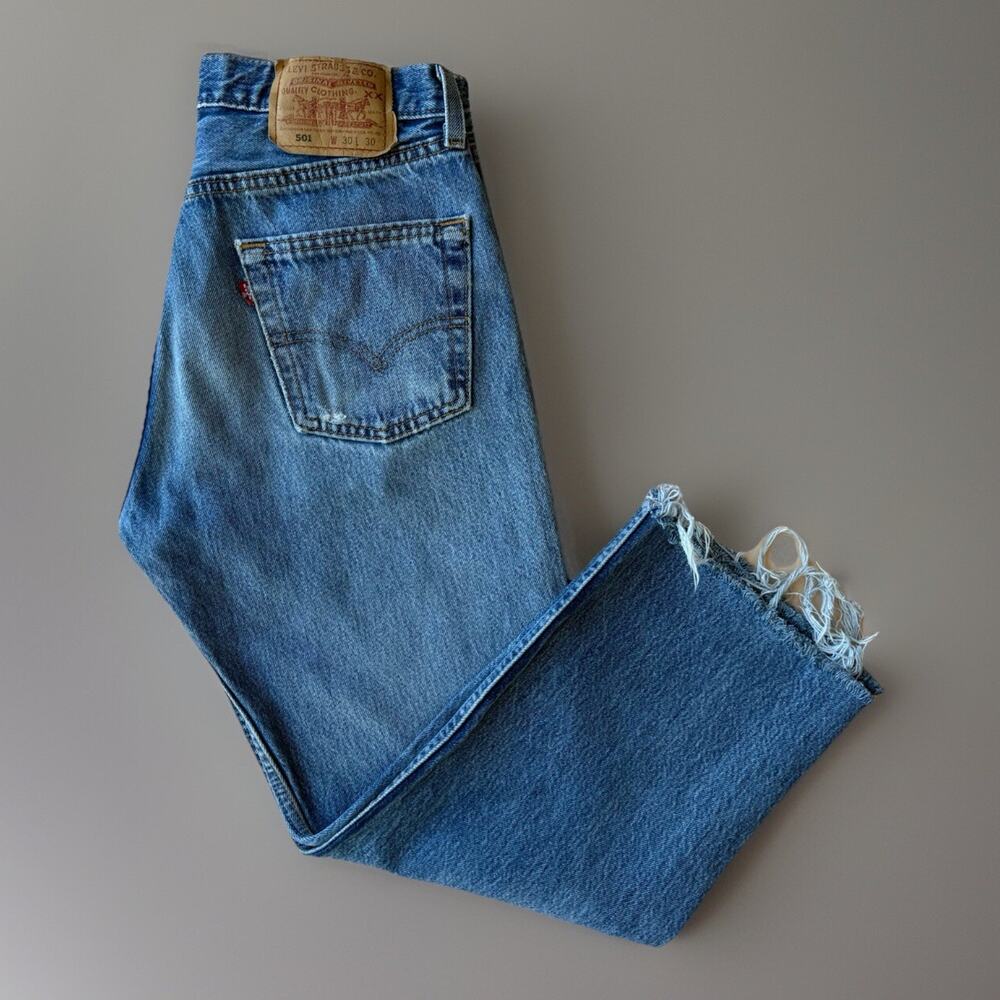 Vintage Levis 501 Jeans 29 Blue 90s Medium Wash Made USA Workwear Non Selvedge
